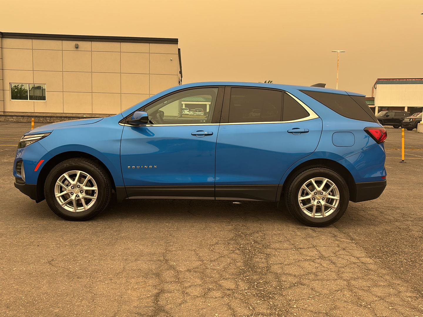 Used 2024 Chevrolet Equinox LT AWD/4WD image 4