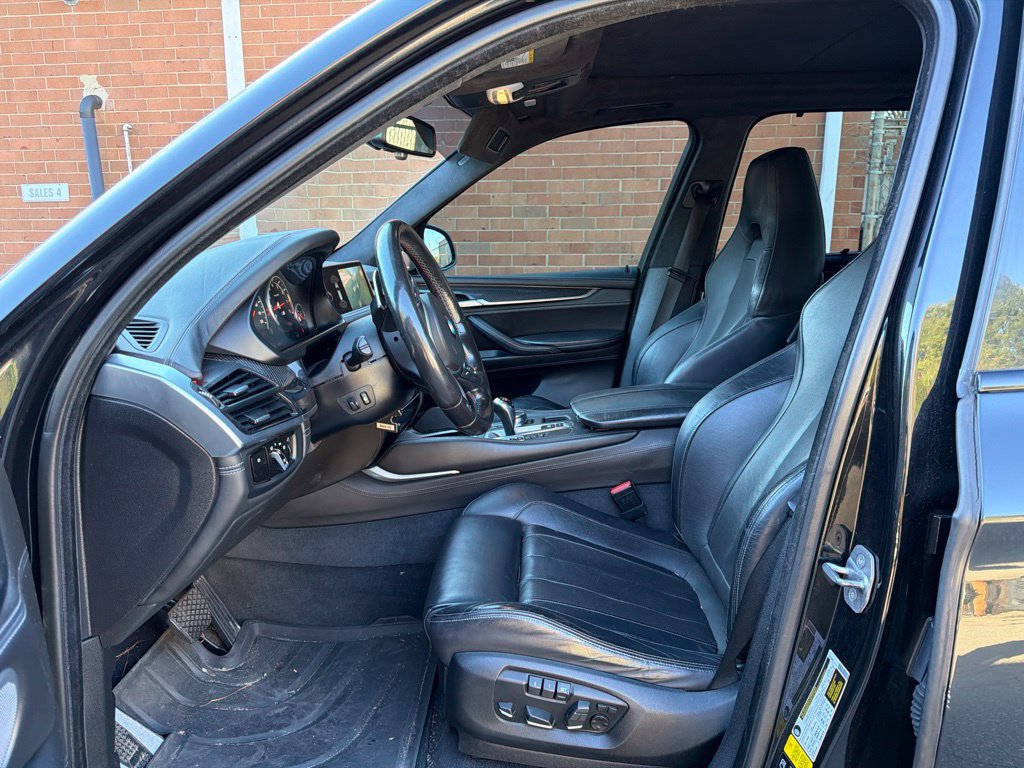 Used 2017 BMW X5 M AWD/4WD image 9