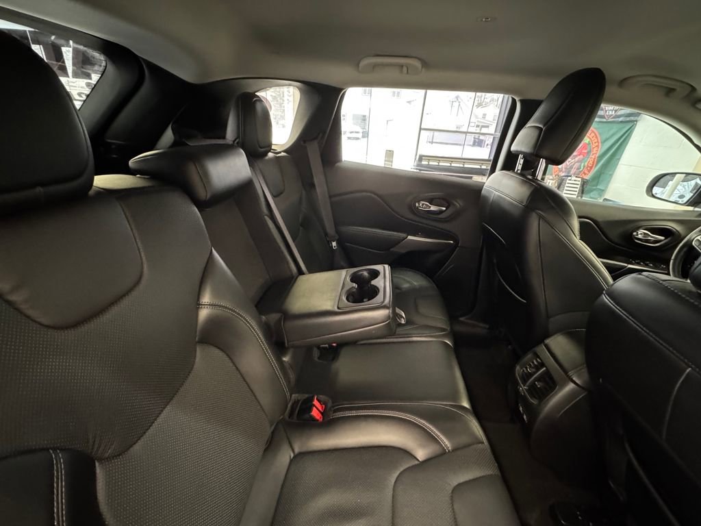 Used 2021 Jeep Cherokee Latitude Lux image 23