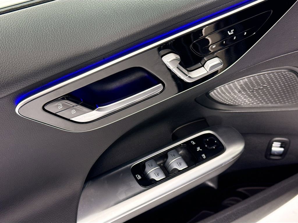 Certified 2025 Mercedes-Benz C 300 Sedan image 23