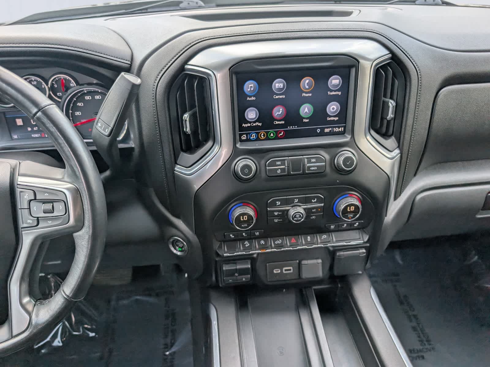 Used 2019 Chevrolet Silverado 1500 LTZ w/ LTZ Convenience Package AWD/4WD image 16