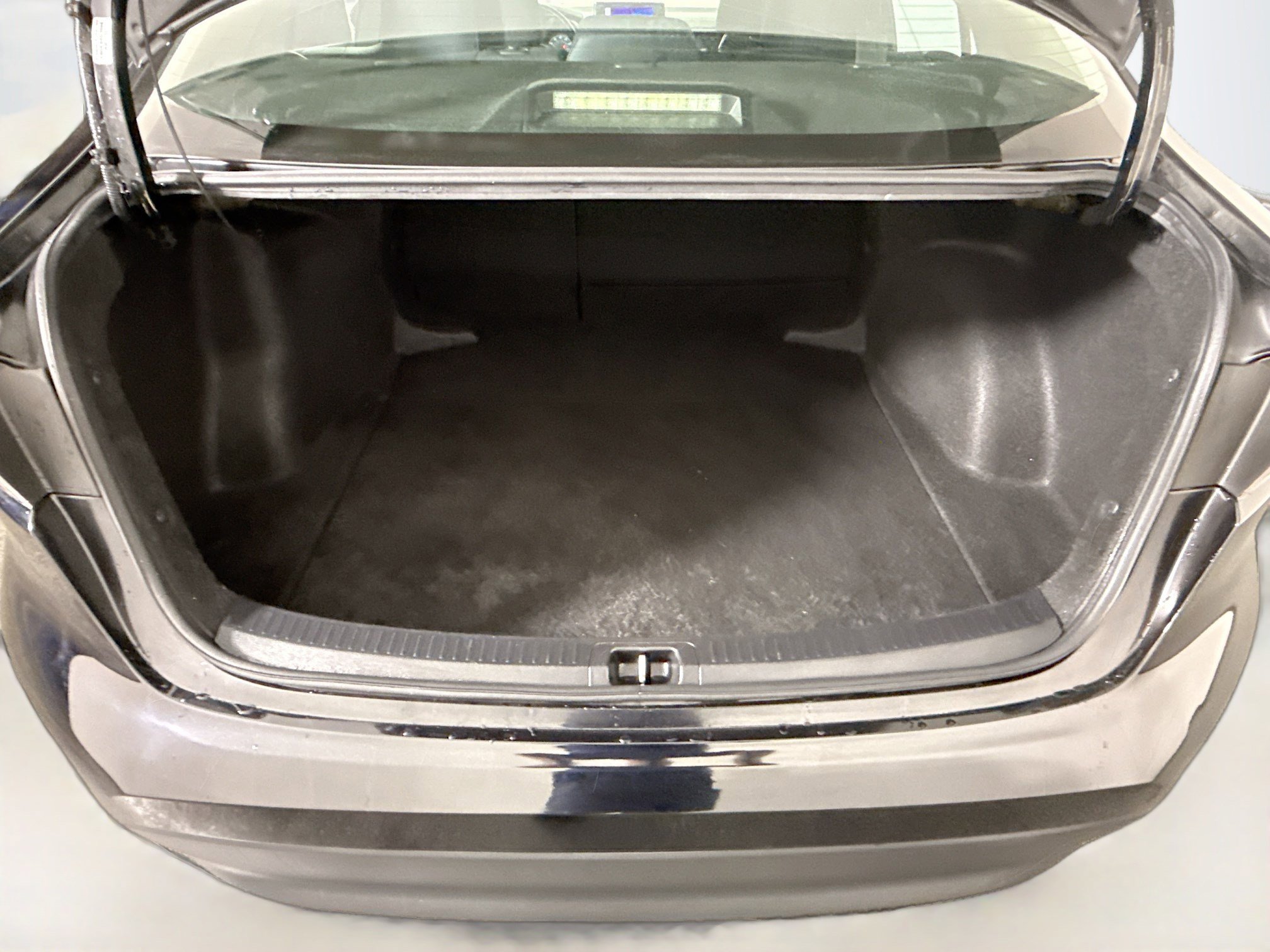 Used 2023 Toyota Corolla LE FWD image 34