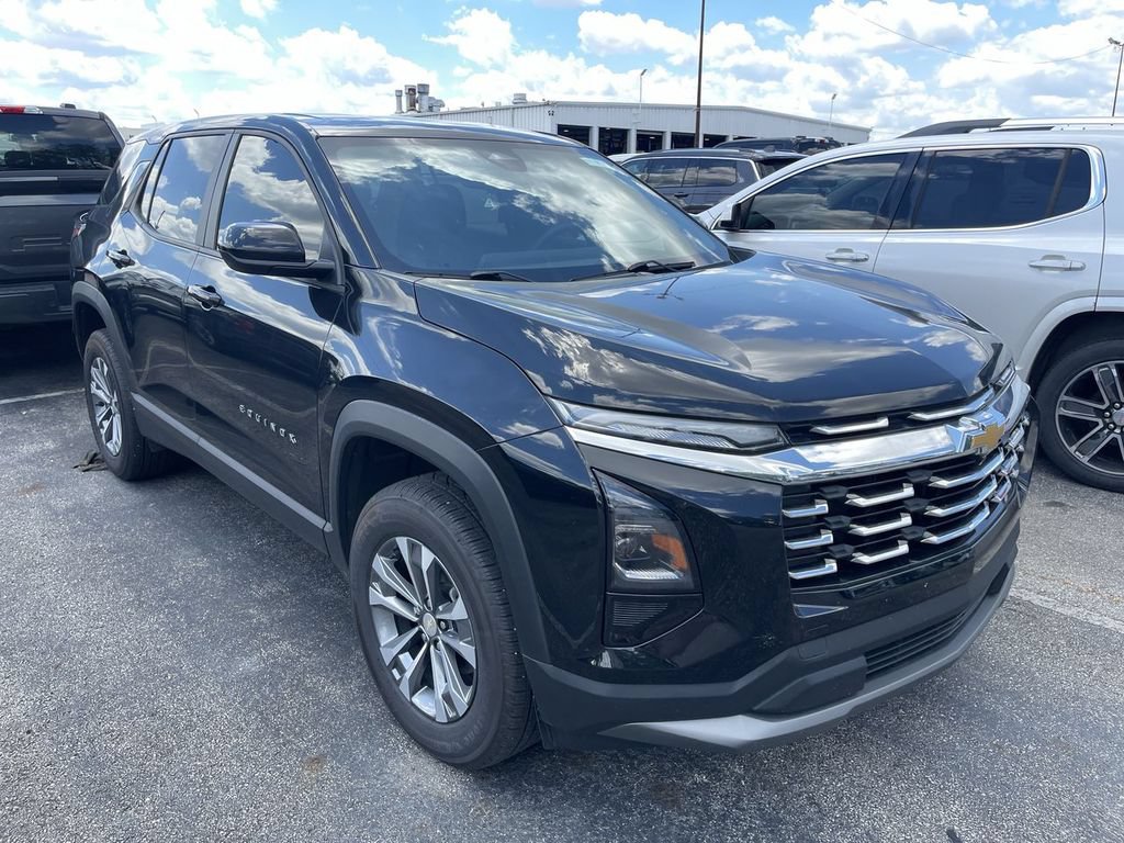 Used 2026 Chevrolet Equinox LT FWD image 12