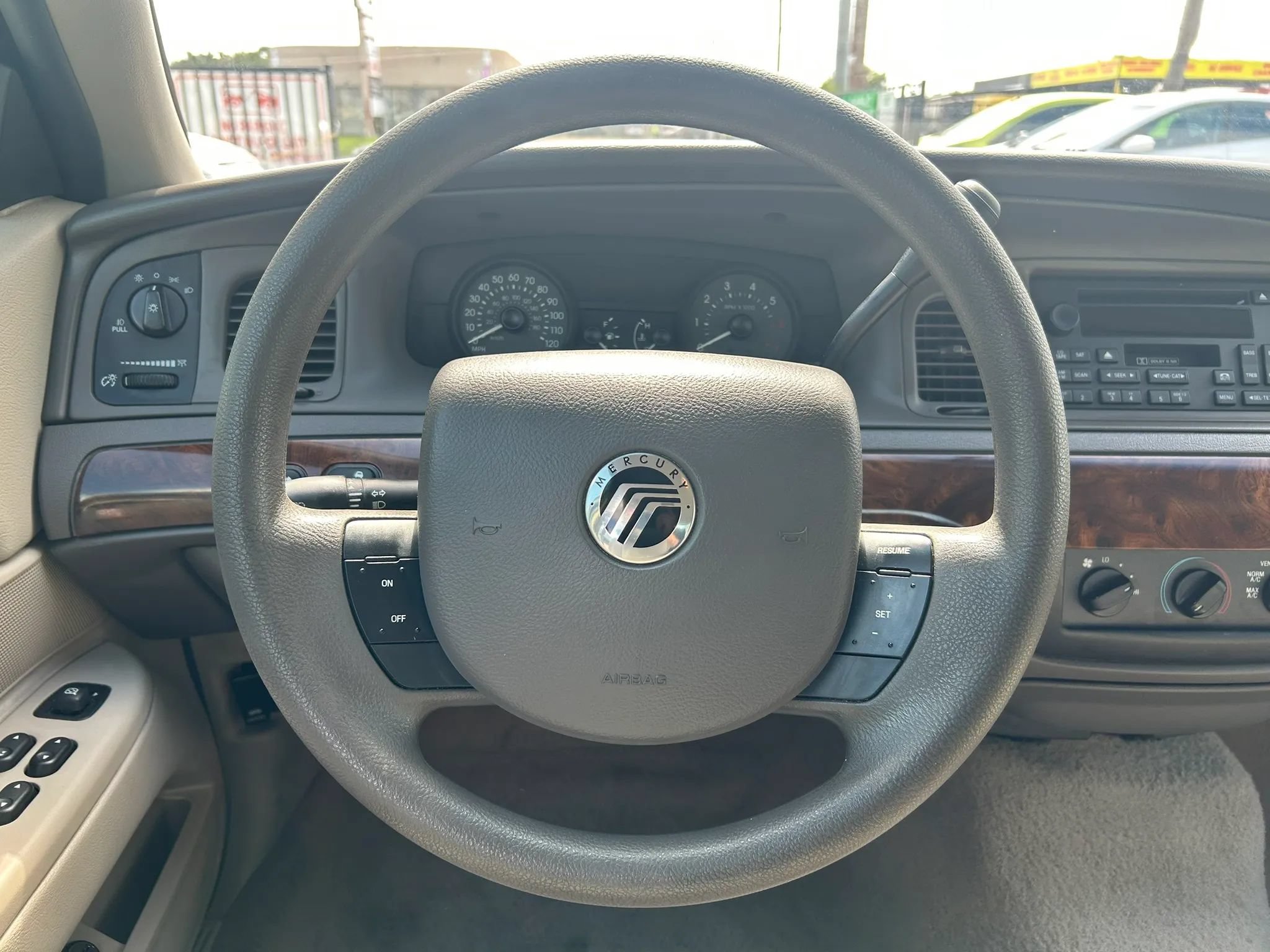 Used 2006 Mercury Grand Marquis GS RWD image 21