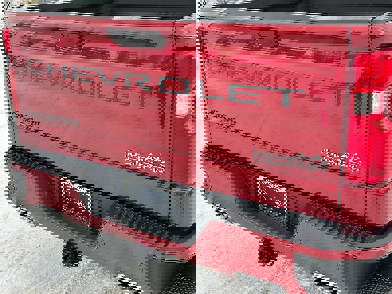 Used 2020 Chevrolet Silverado 1500 High Country w/ Technology Package image 13