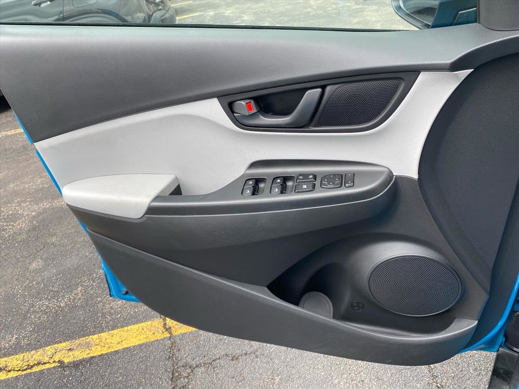 Used 2022 Hyundai Kona SEL w/ Cargo Package AWD/4WD image 21