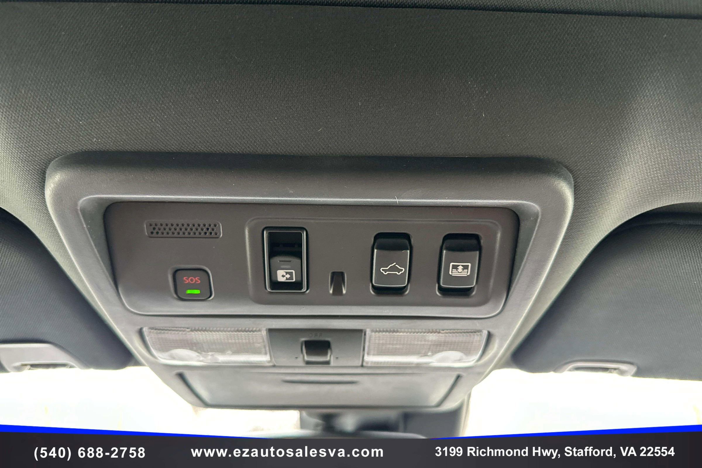 Used 2021 Nissan Titan Platinum Reserve w/ Moonroof Package image 29