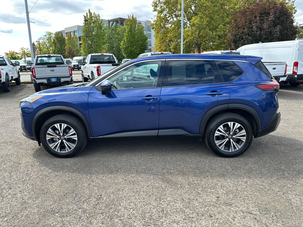 Used 2021 Nissan Rogue SV AWD/4WD image 3