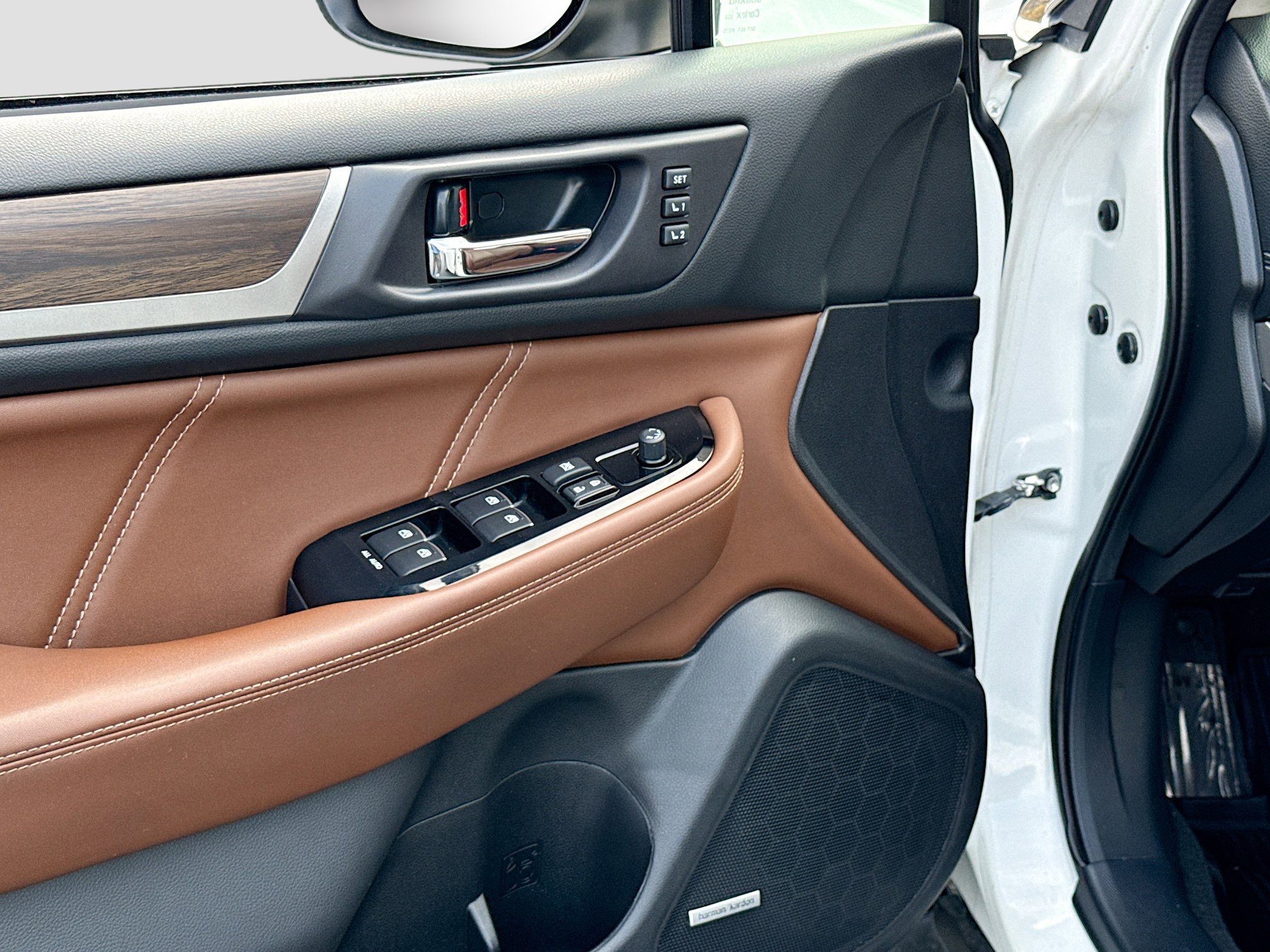 Used 2019 Subaru Outback 3.6R Touring w/ Popular Package #3A image 8