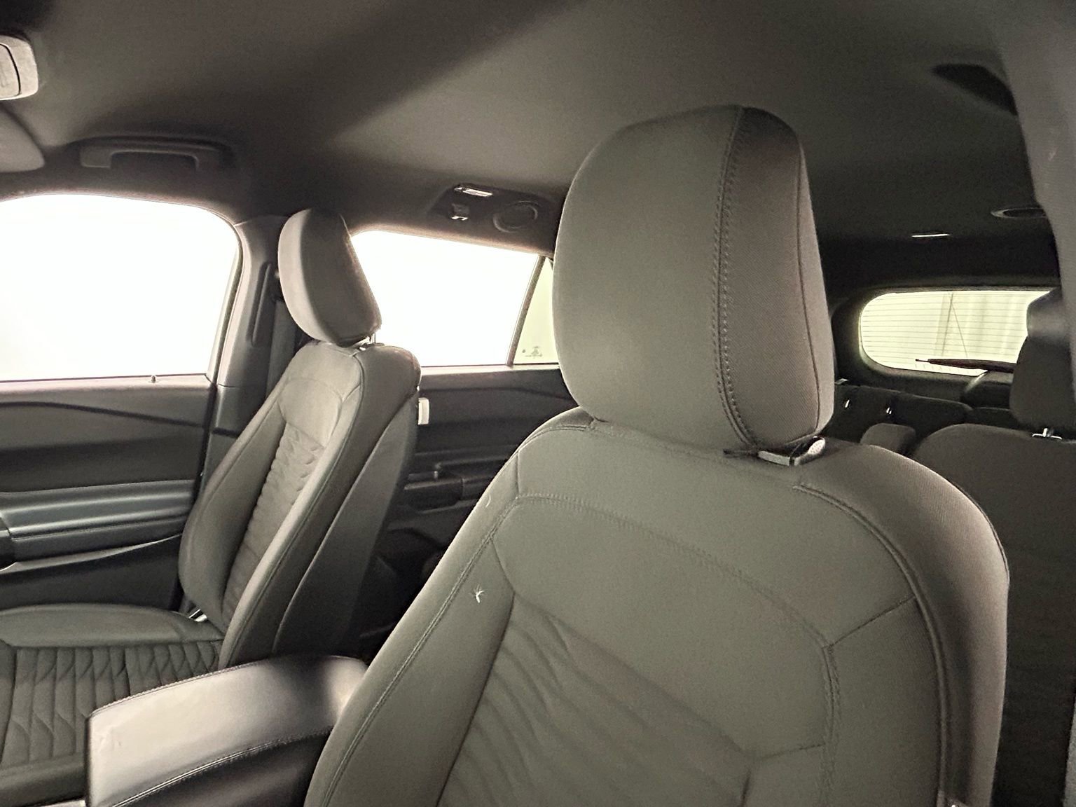 Used 2020 Ford Explorer XLT image 27