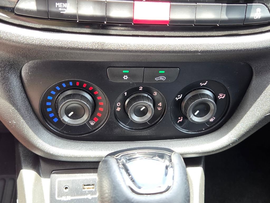 Used 2019 RAM ProMaster City Tradesman FWD image 24