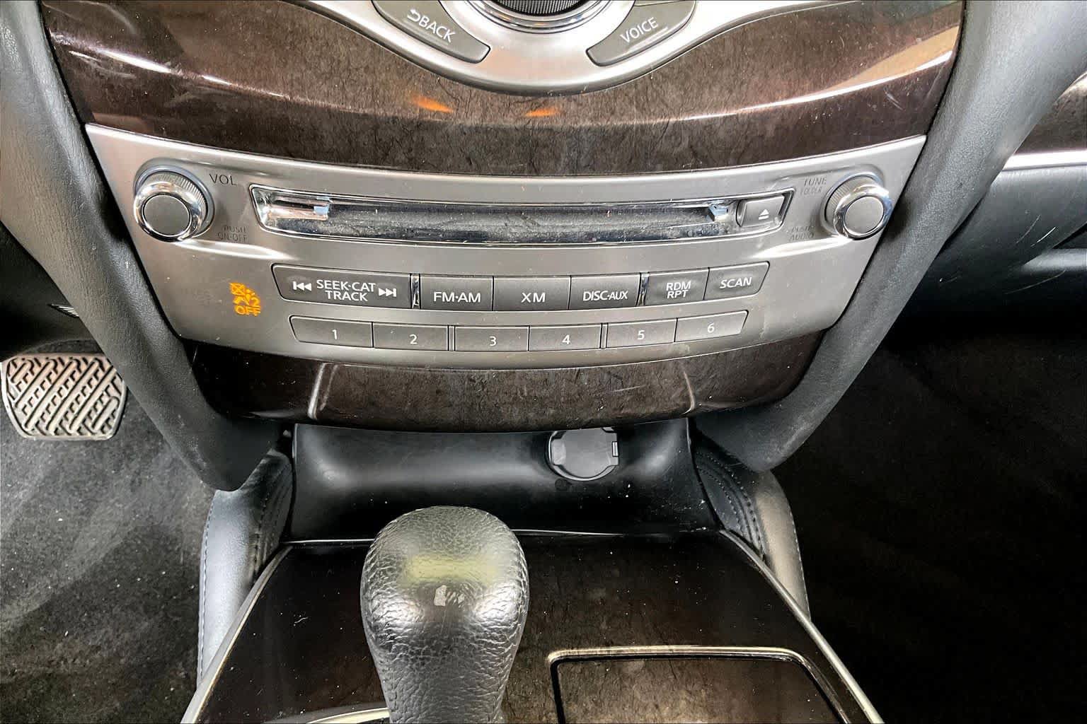 Used 2013 INFINITI JX35 FWD w/ Premium Pkg image 32