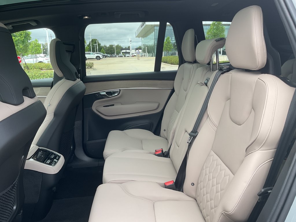 New 2027 Volvo XC90 B5 Core AWD/4WD image 14
