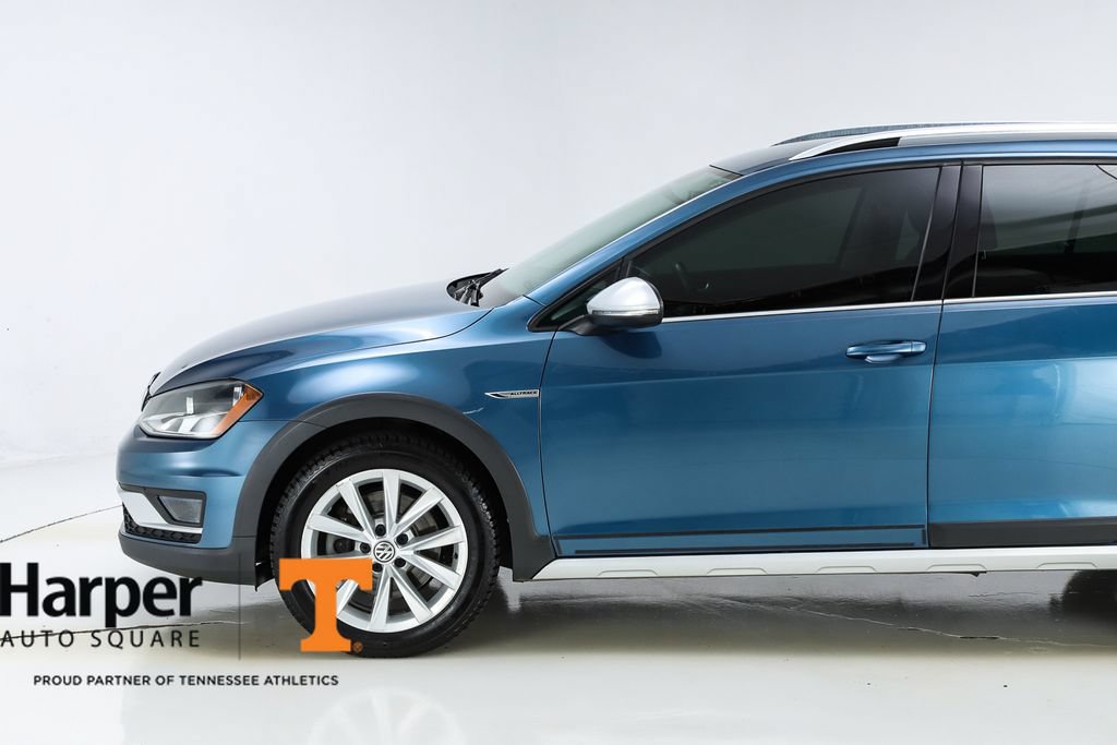 Used 2017 Volkswagen Golf Alltrack S AWD/4WD image 40