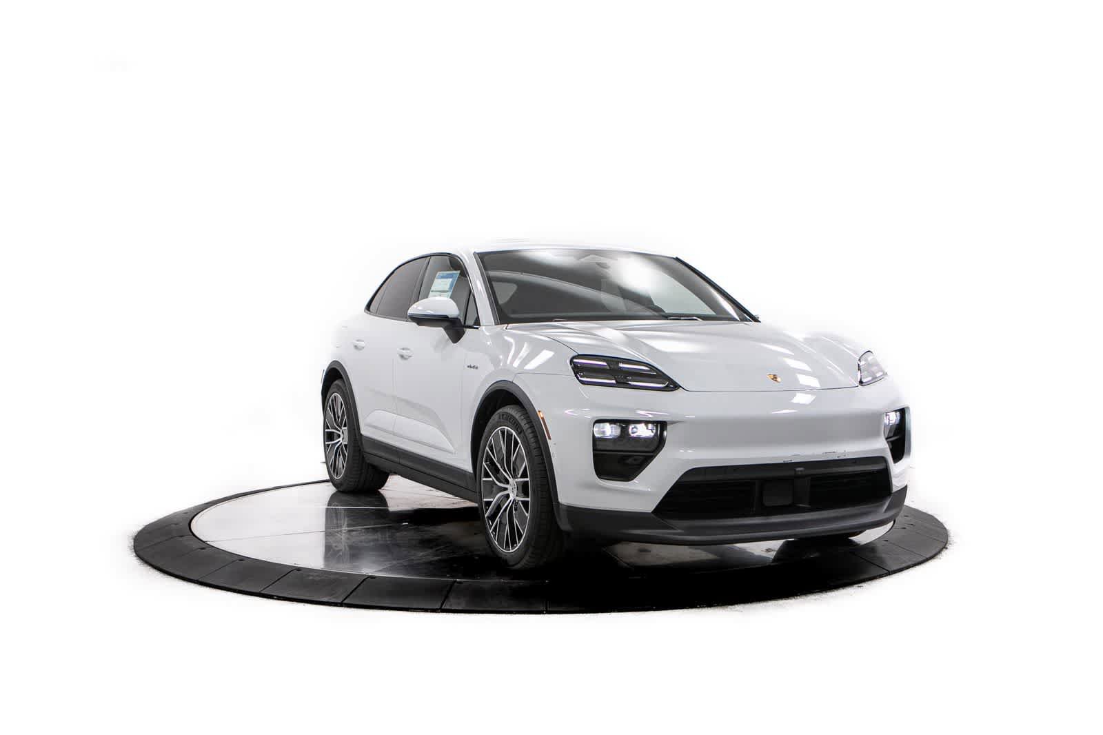 New 2026 Porsche Macan Electric RWD image 9