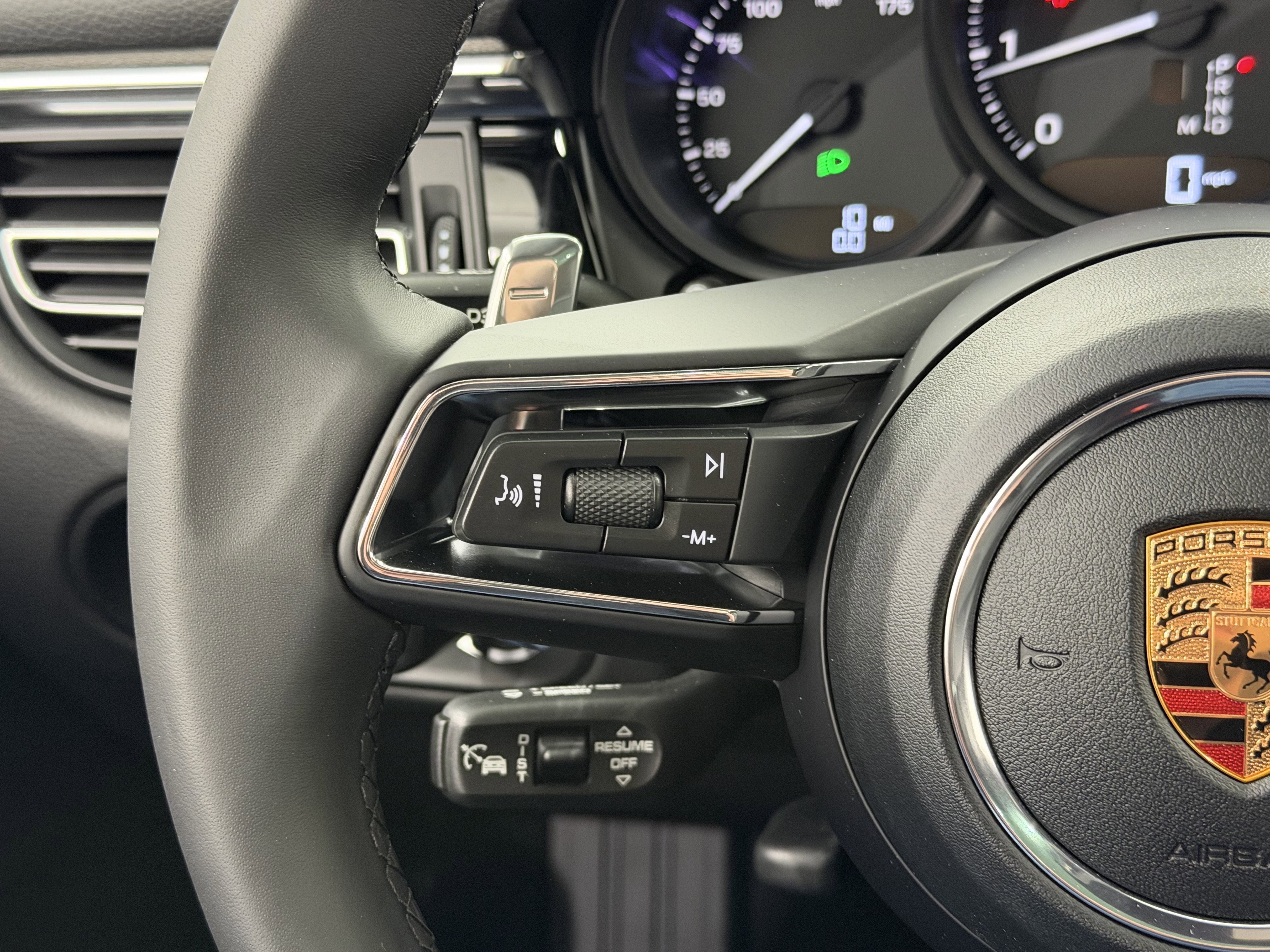 New 2026 Porsche Macan image 42