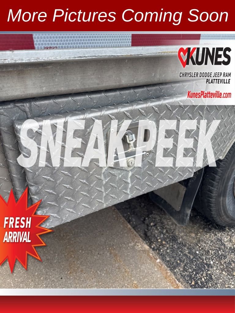 Used 2015 RAM 3500 Tradesman w/ Chrome Appearance Group image 11