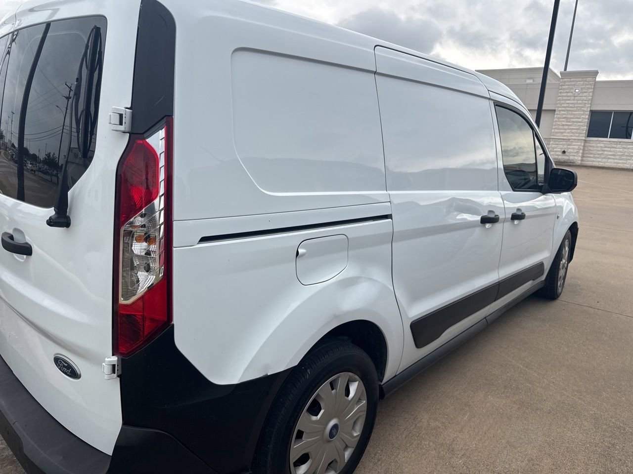 Used 2022 Ford Transit Connect XL FWD image 3