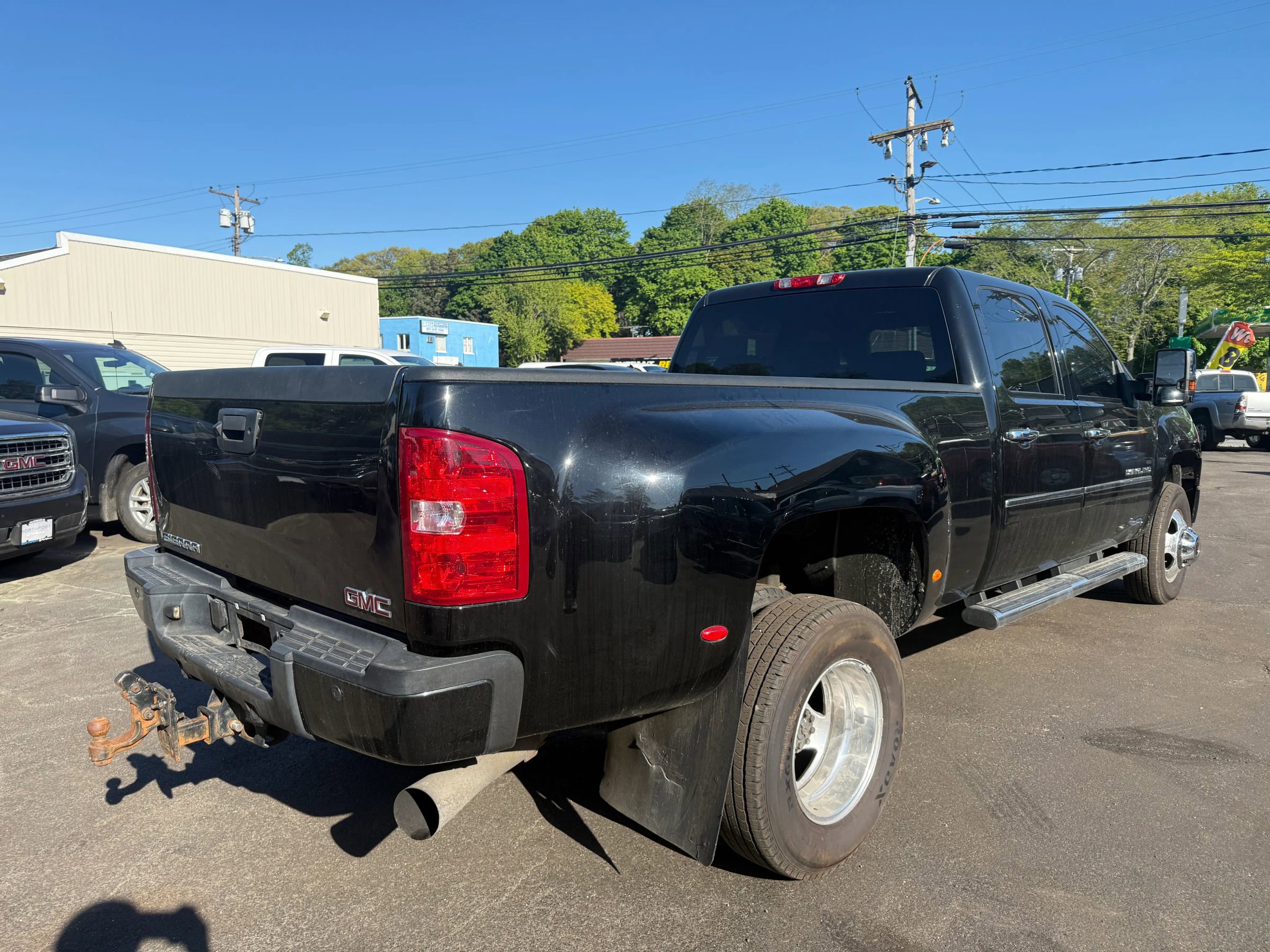 Used 2012 GMC Sierra 3500 Denali AWD/4WD image 2