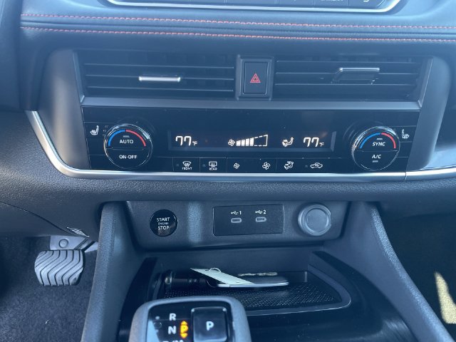 Used 2025 Nissan Rogue SV AWD/4WD image 24