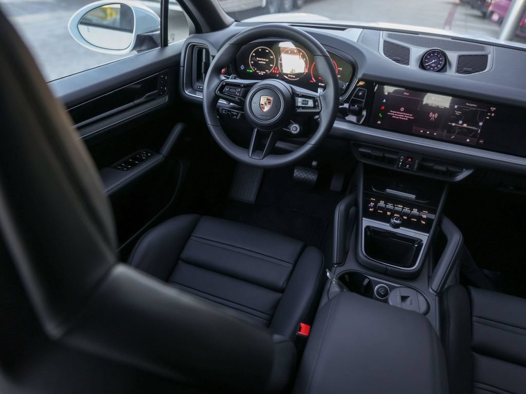 New 2026 Porsche Cayenne E-Hybrid Coupe AWD/4WD image 36