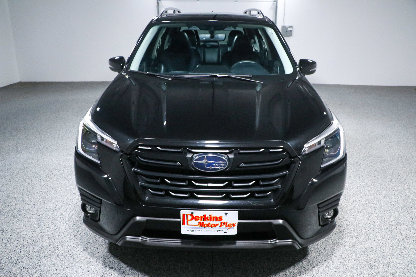 Used 2024 Subaru Forester Limited w/ Convenience Package image 4