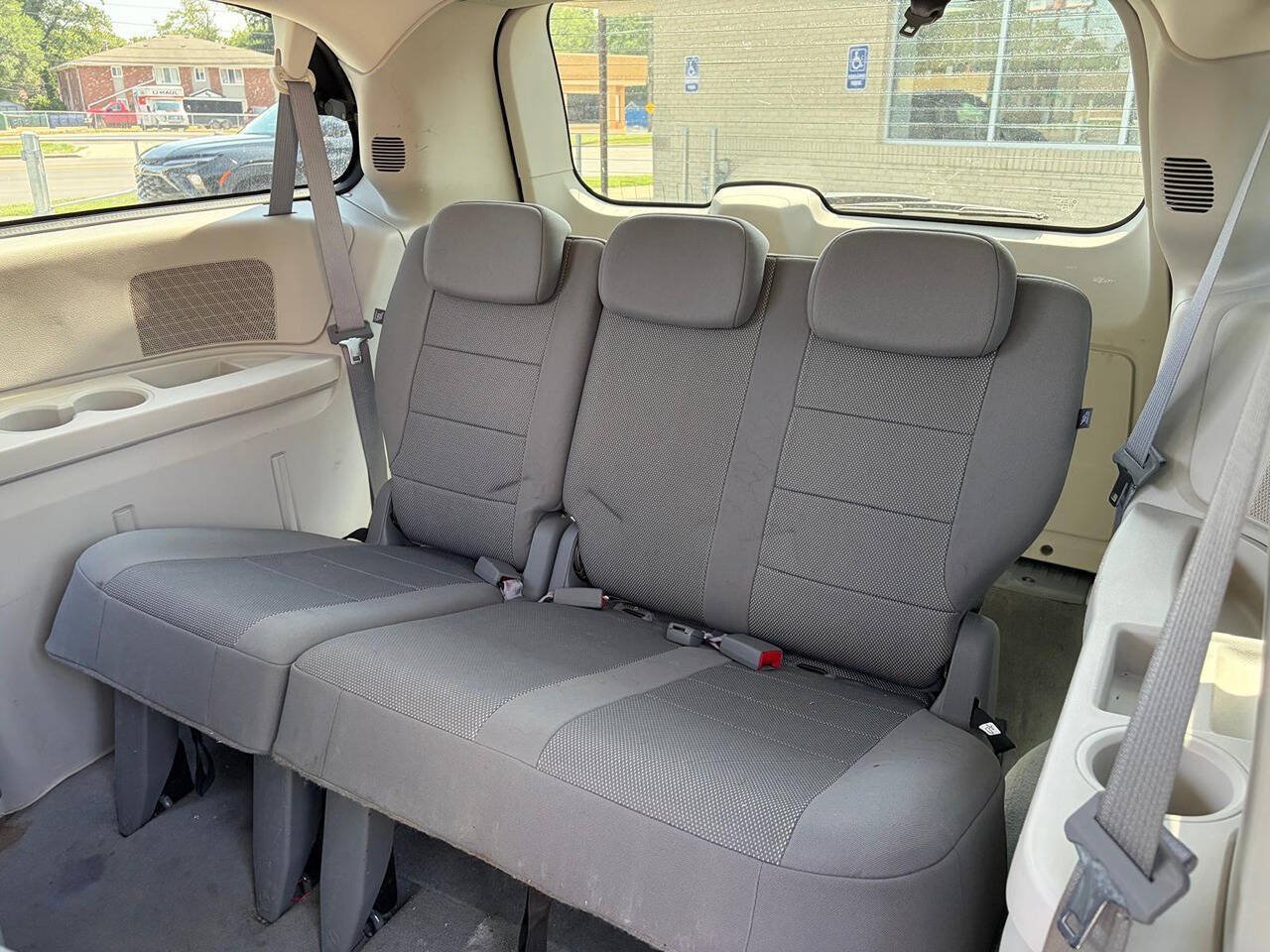Used 2008 Dodge Grand Caravan SXT FWD image 15
