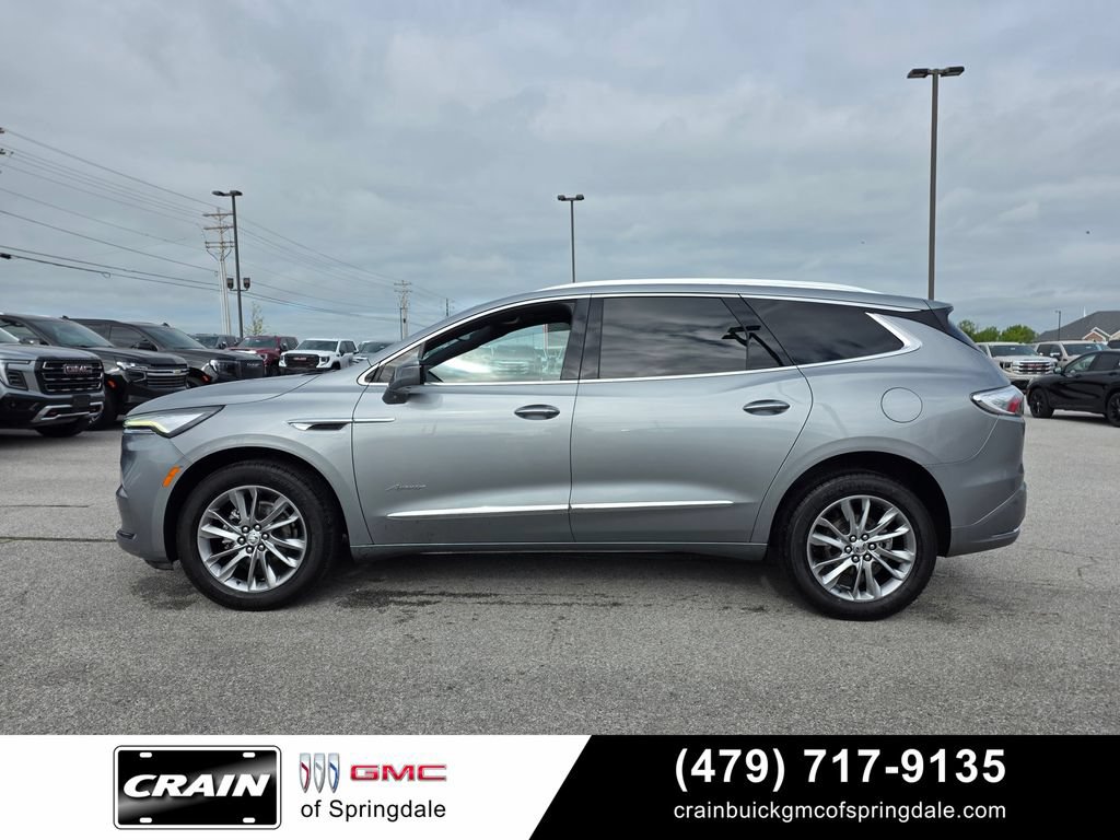 Used 2023 Buick Enclave Avenir w/ Avenir Technology Package AWD/4WD image 4