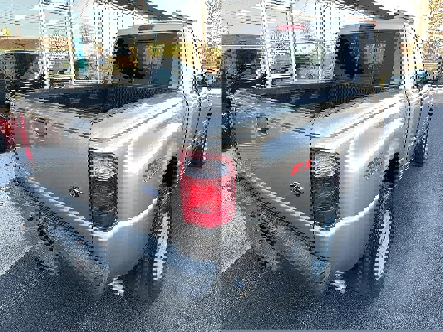 Used 2004 Ford Ranger 4x4 SuperCab image 3