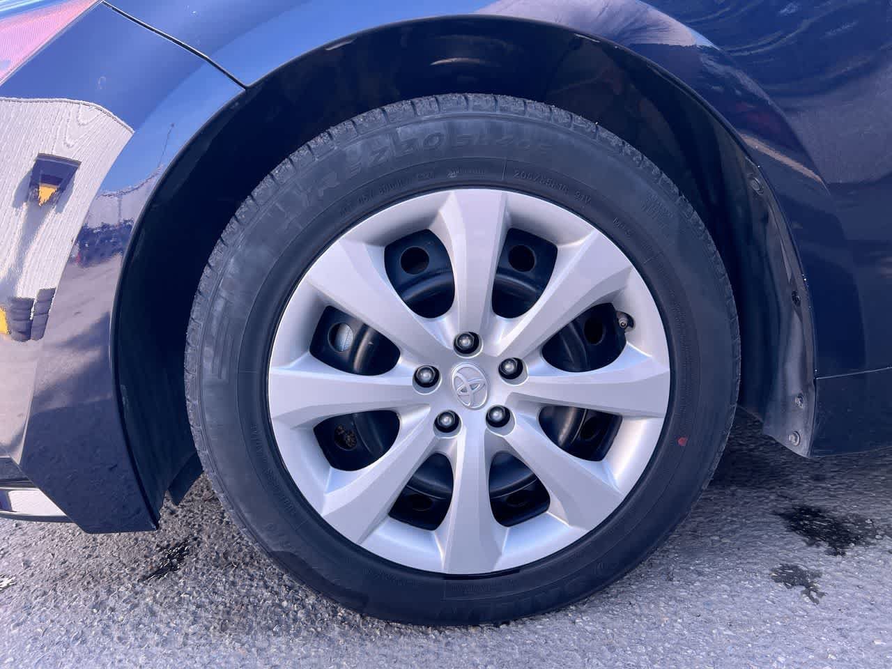 Used 2024 Toyota Corolla LE FWD image 10