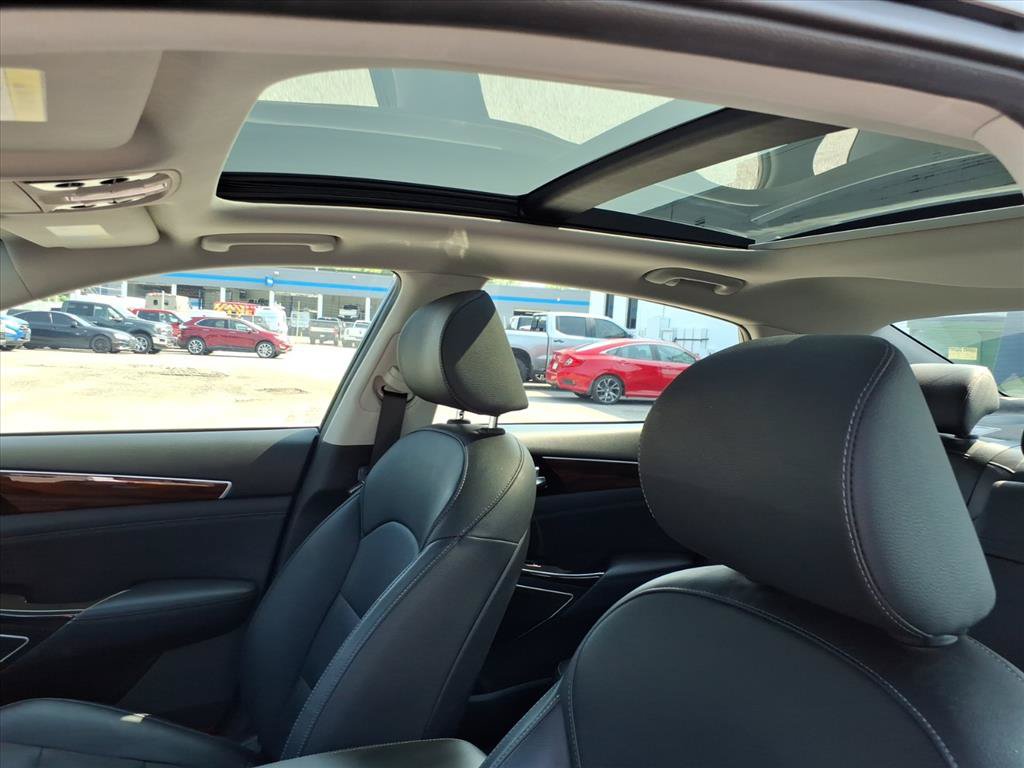 Used 2019 Kia Cadenza Technology FWD image 12