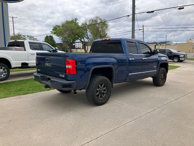 Used 2015 GMC Sierra 1500 SLE w/ All-Terrain Package AWD/4WD image 5