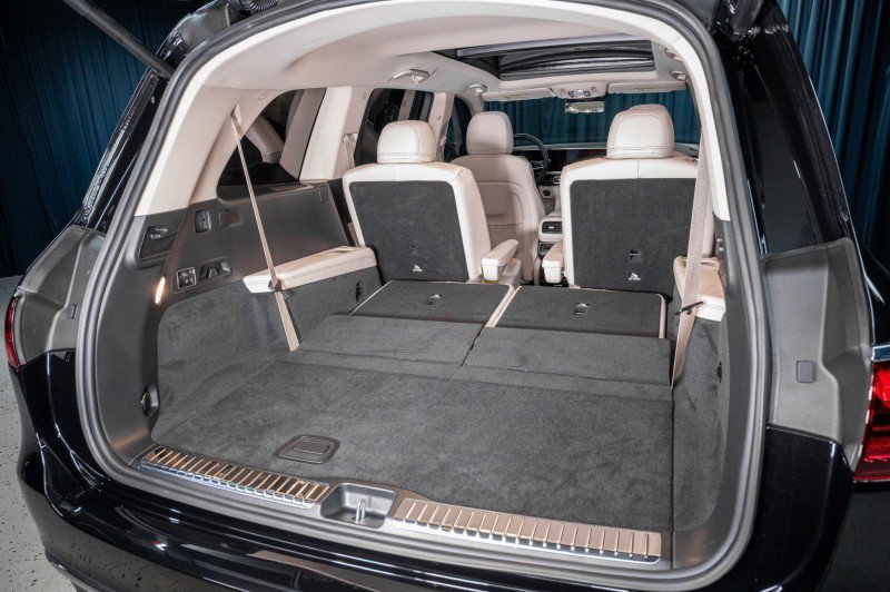 Certified 2026 Mercedes-Benz GLS 450 4MATIC image 7