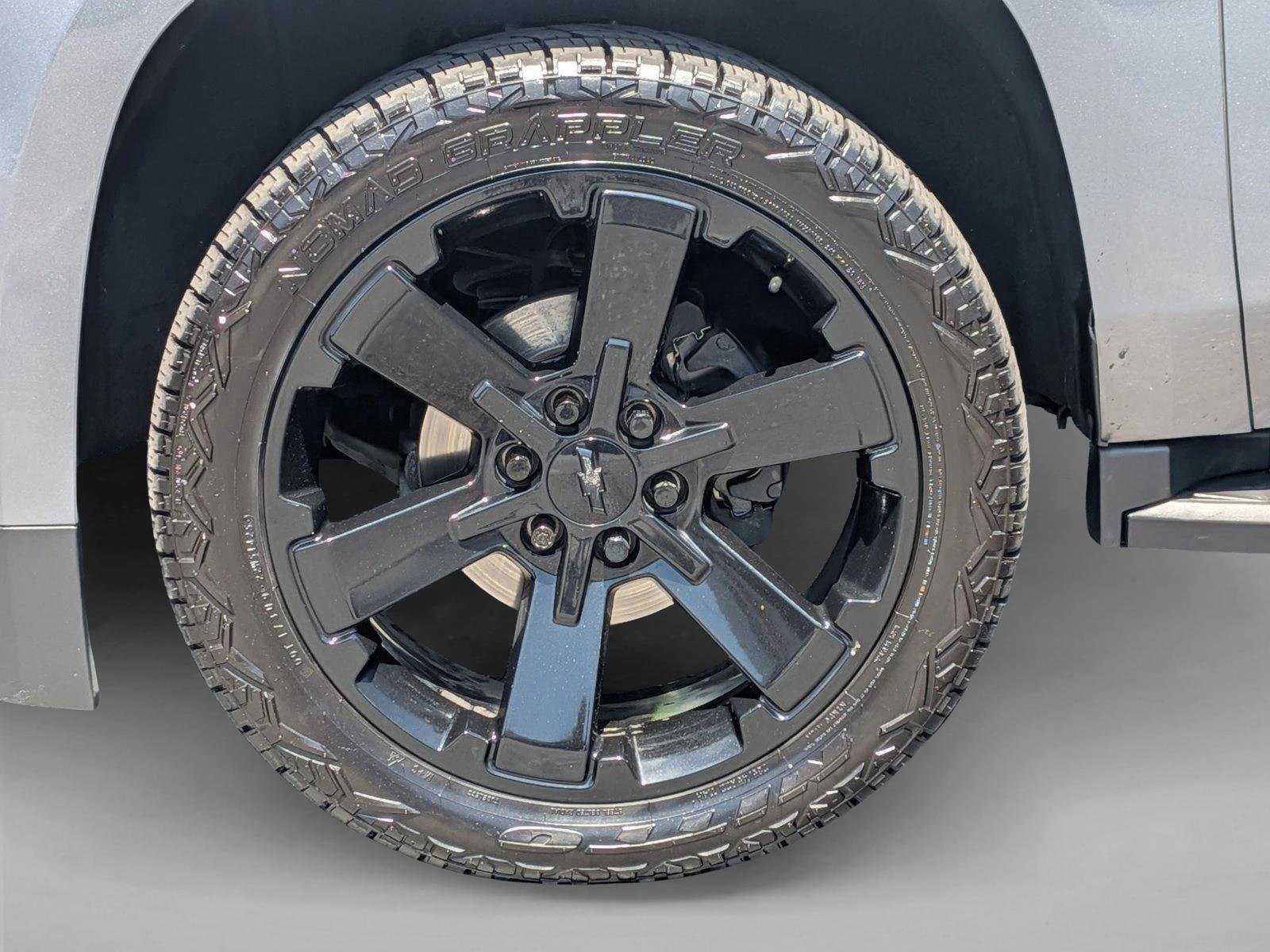 Used 2020 Chevrolet Suburban LT AWD/4WD image 25