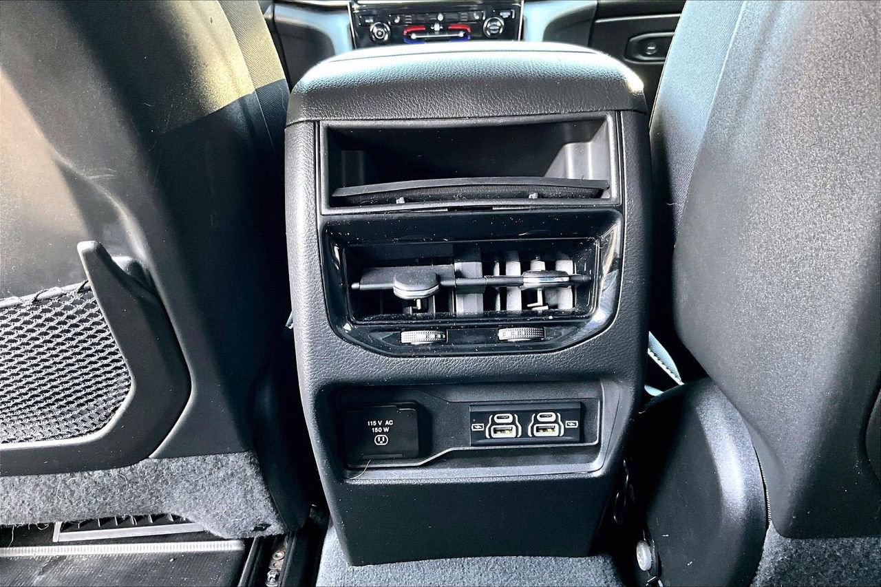 Certified 2023 Jeep Grand Cherokee Altitude image 16