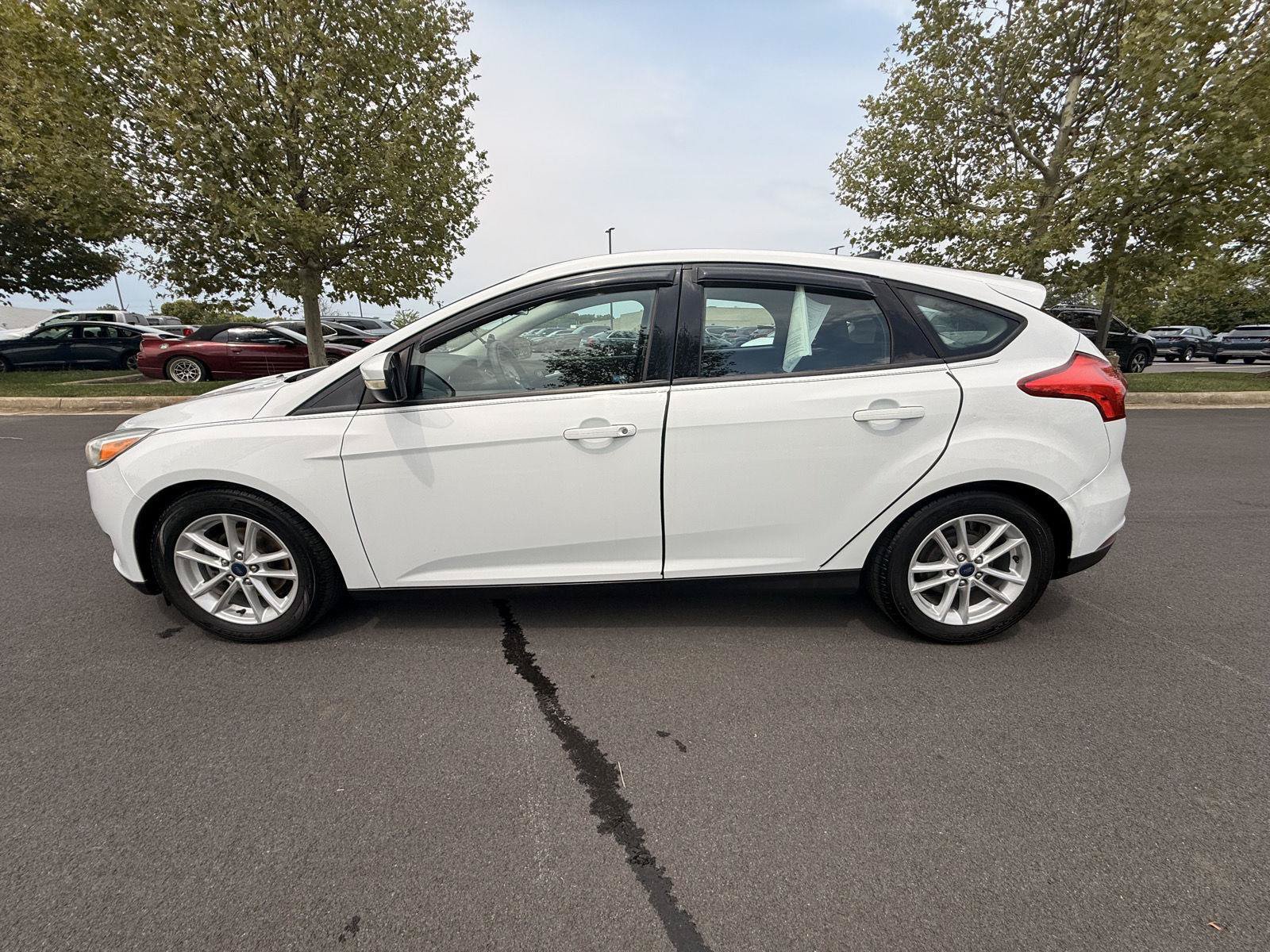 Used 2016 Ford Focus SE w/ SE Power Seat Package FWD image 8