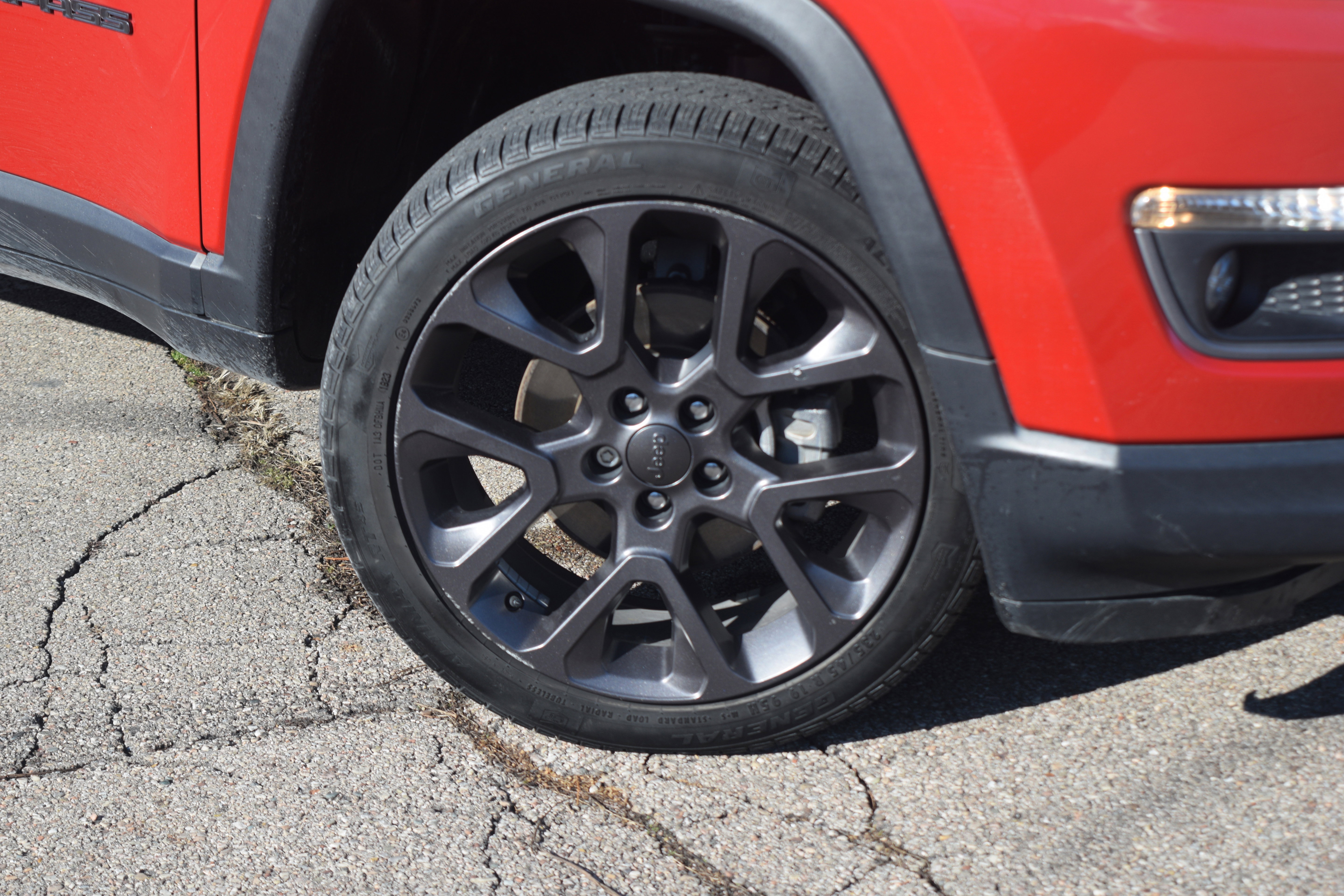 Used 2021 Jeep Compass Latitude w/ Sun and Sound Group image 31