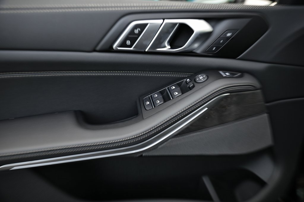 New 2026 BMW X5 xDrive40i w/ M Sport Package image 14