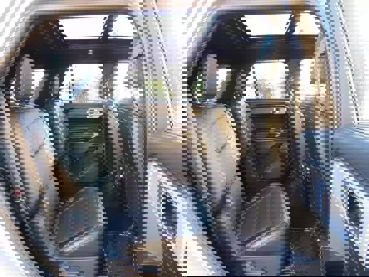 Used 2020 Ford Explorer Limited image 21