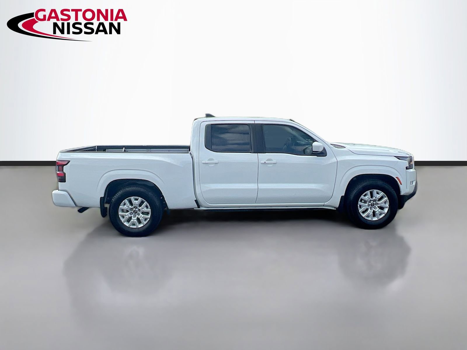 Used 2024 Nissan Frontier SV w/ Technology Package image 10