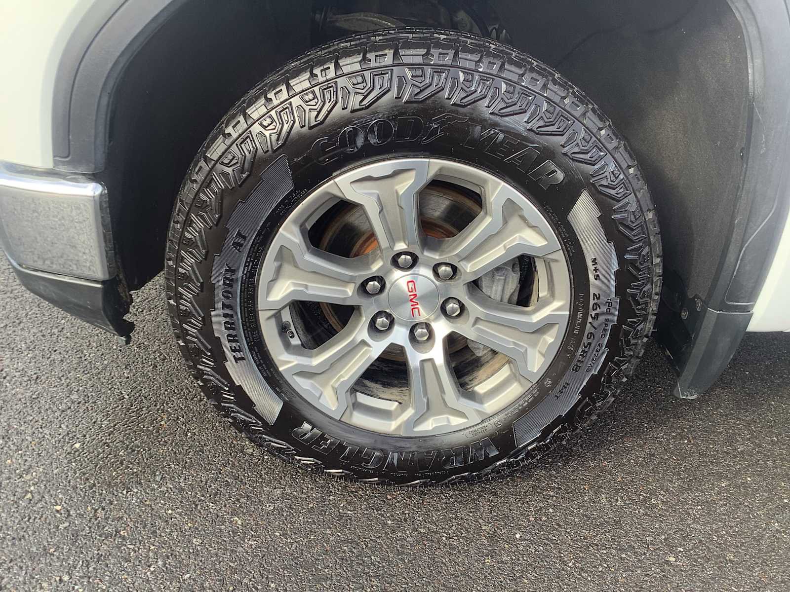 Used 2023 GMC Sierra 1500 SLE image 8