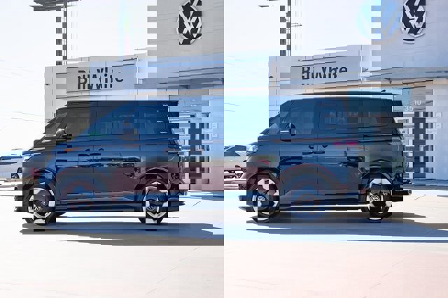 New 2025 Volkswagen ID. Buzz Pro S image 3