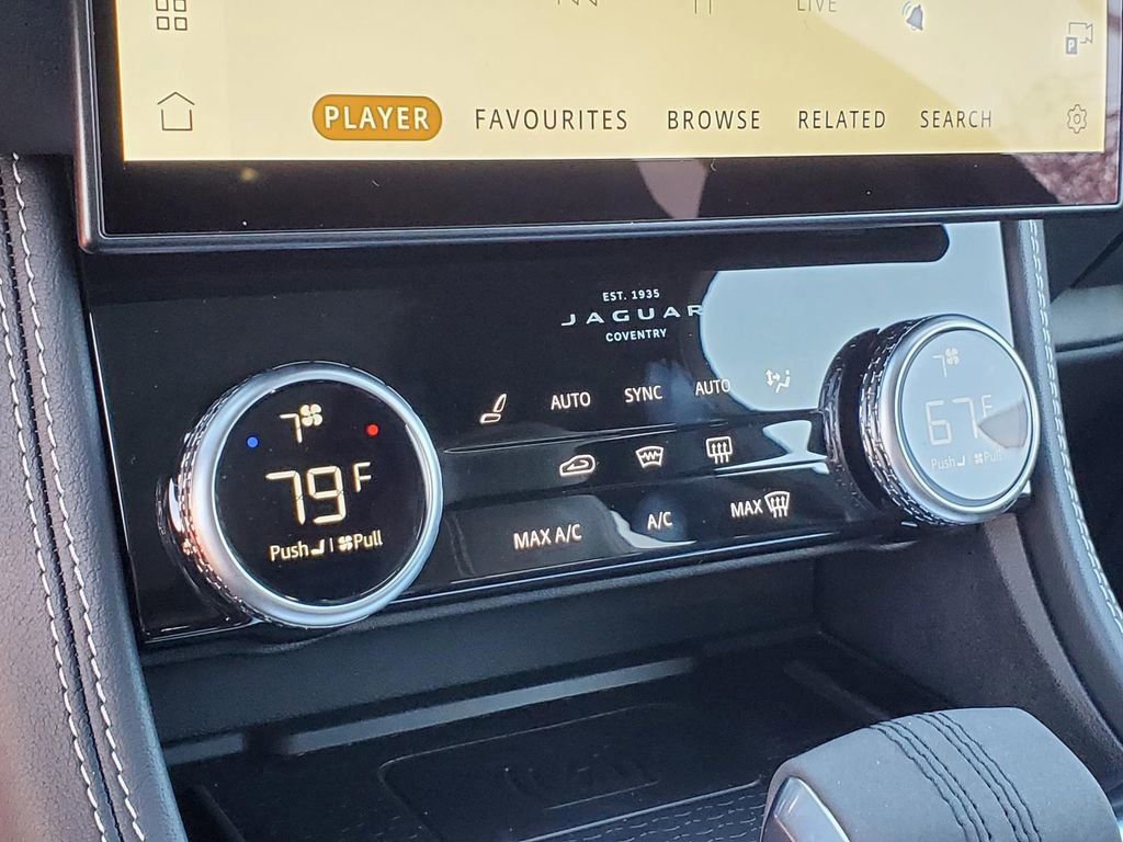 Used 2024 Jaguar F-PACE R-Dynamic S image 26
