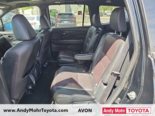 Used 2020 Honda Pilot Black Edition image 11