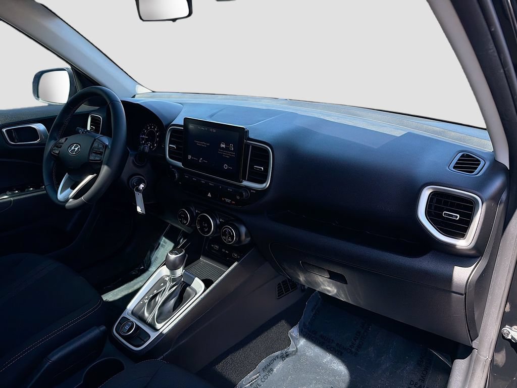 Used 2022 Hyundai Venue SEL w/ Cargo Package FWD image 27