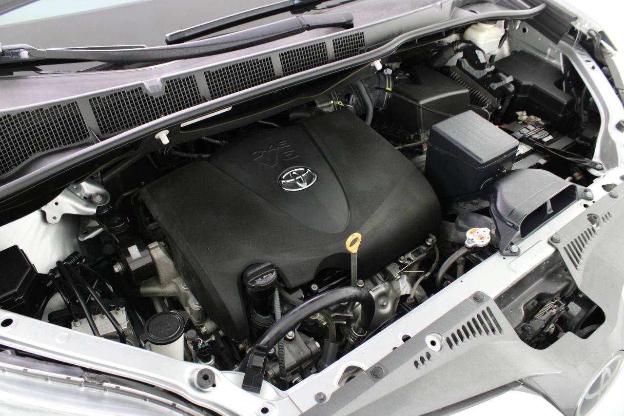 Used 2020 Toyota Sienna XLE Premium FWD image 67
