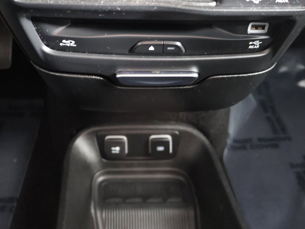 Used 2020 Chrysler Pacifica Limited image 54