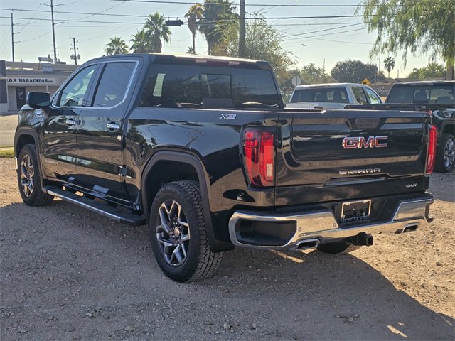 New 2026 GMC Sierra 1500 SLT image 7