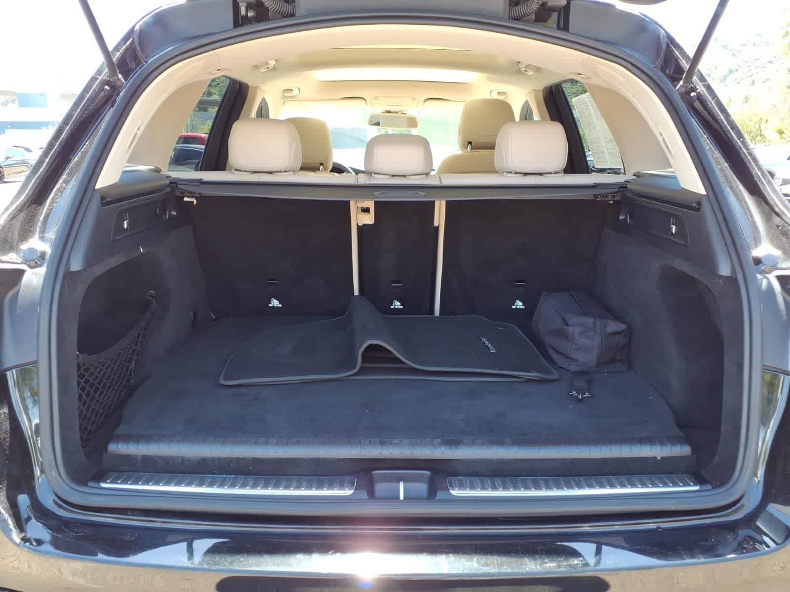 Used 2019 Mercedes-Benz GLC 350e 4MATIC image 6