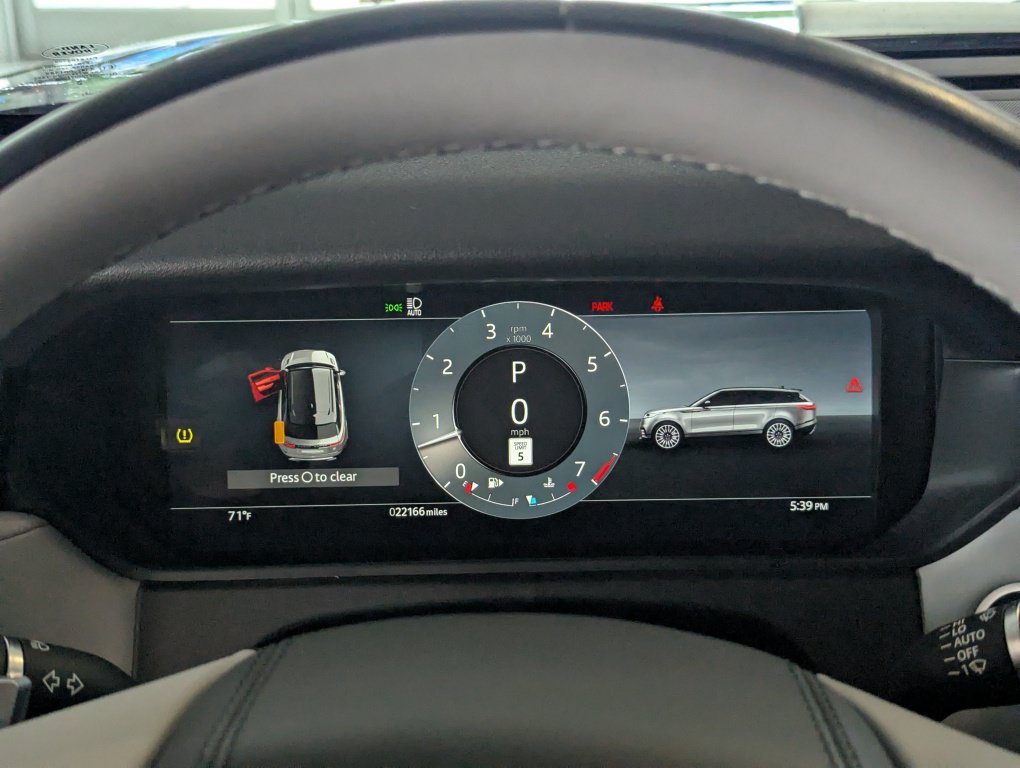 Used 2024 Land Rover Range Rover Velar Dynamic SE AWD/4WD image 30